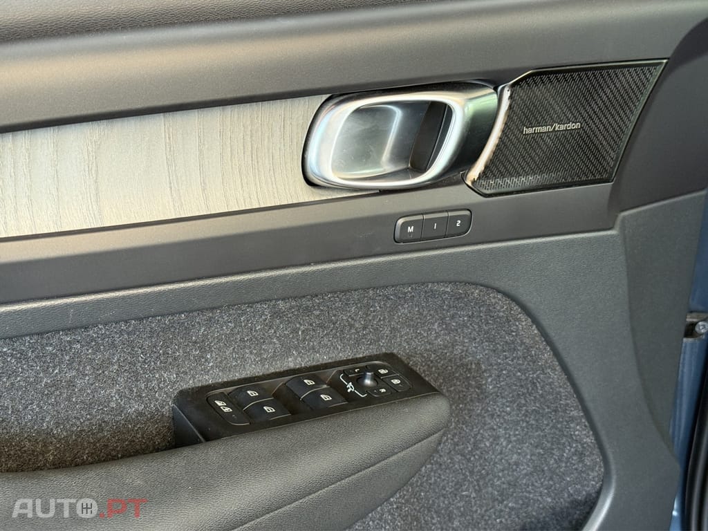 Volvo XC40 1.5 T5 PHEV Plus Bright