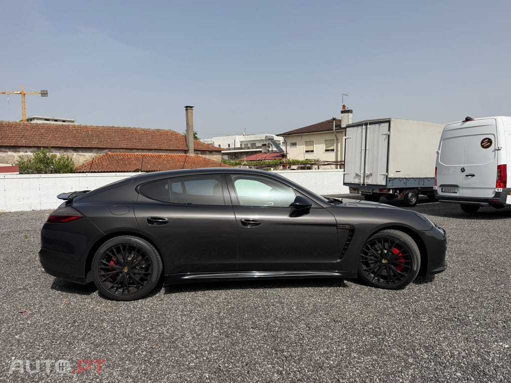 Porsche Panamera Turbo PDK