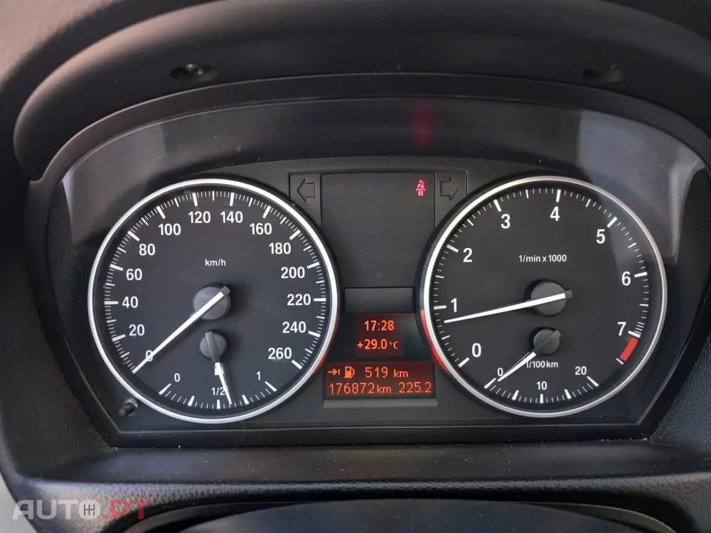 BMW 320 i Coupe