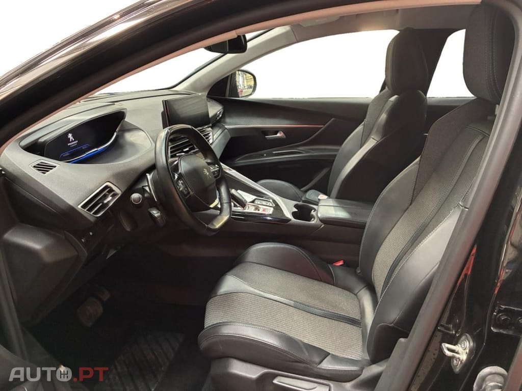 Peugeot 3008 1.5 BlueHDi Allure EAT8