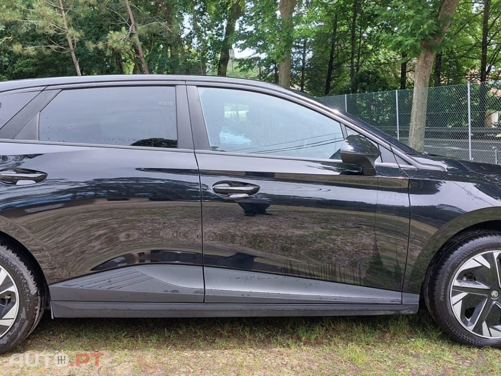 MG MG4 64 kWh Comfort