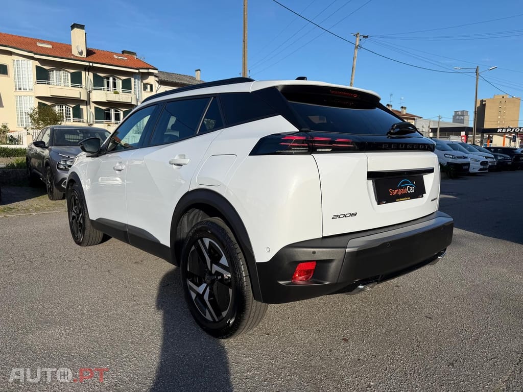 Peugeot 2008 1.2 Hybrid Allure e-DCS6