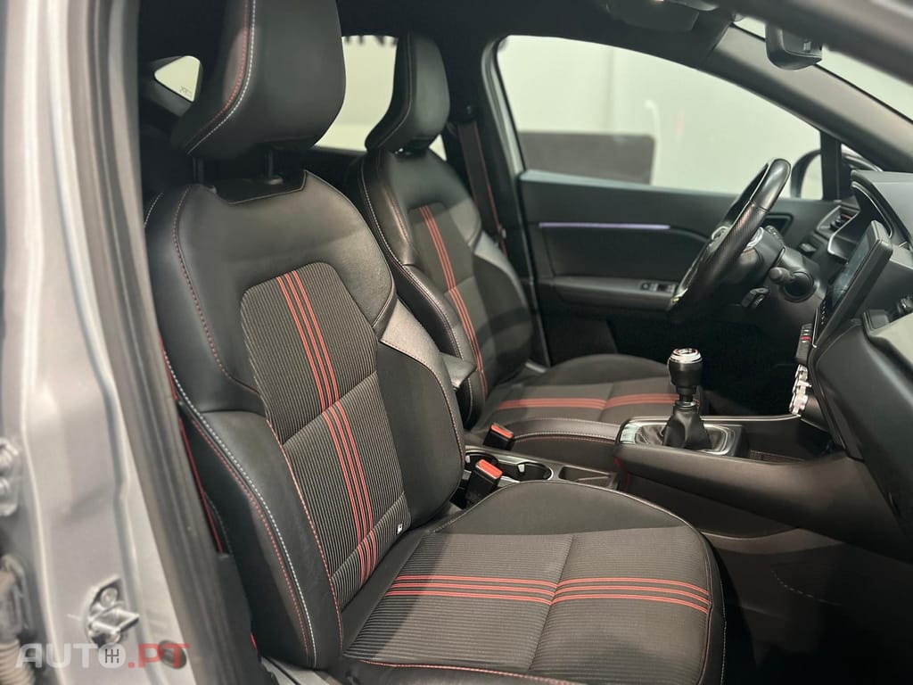 Renault Captur 1.0 TCe RS Line