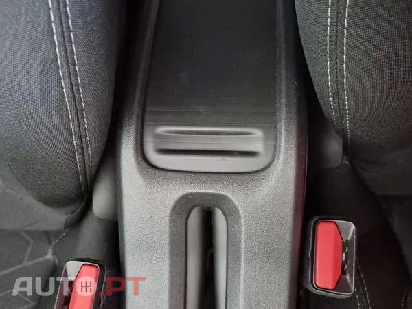 Peugeot 2008 1.2 PureTech Style