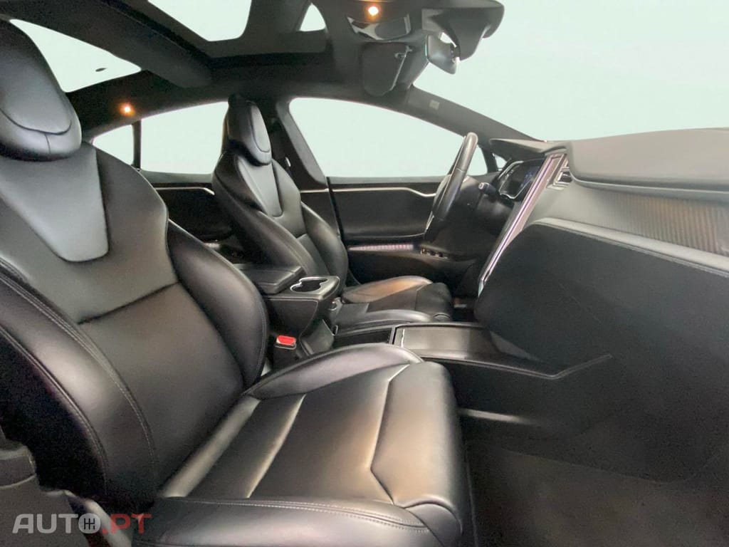 Tesla Model S 75D AWD