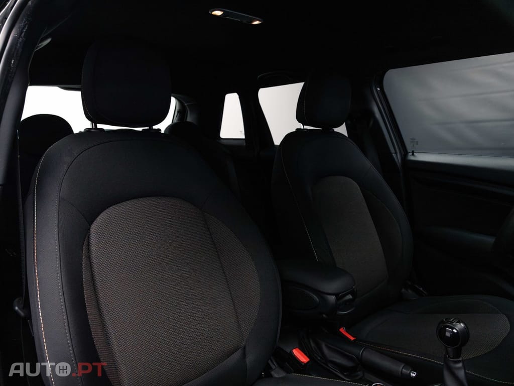 MINI Cooper Cooper D