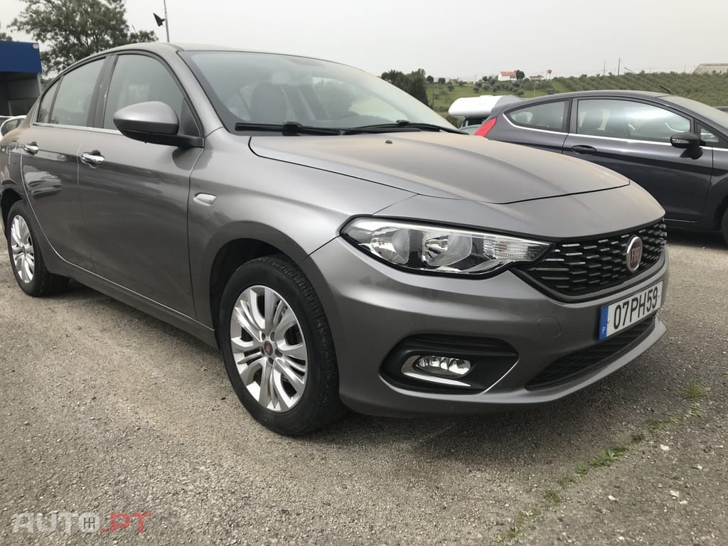Fiat Tipo 1.3 M-Jet Easy