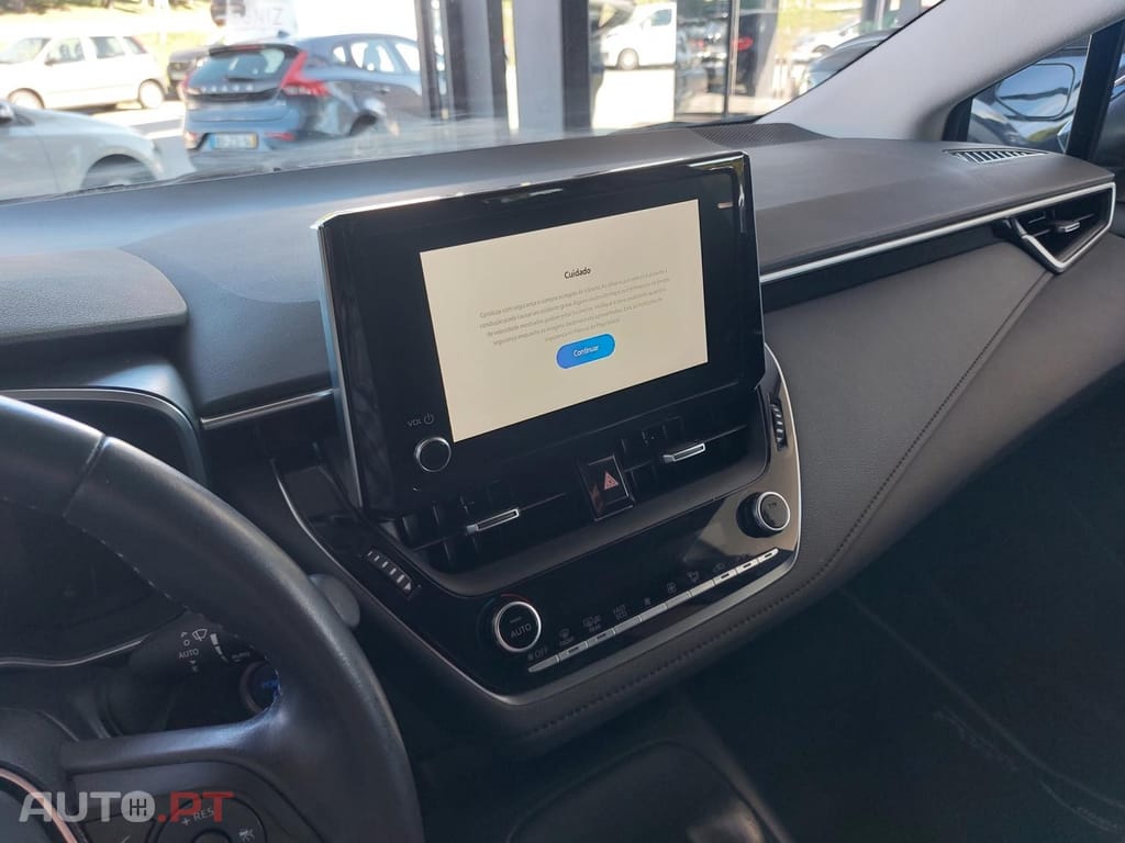 Toyota Corolla 1.8 Hybrid Exclusive