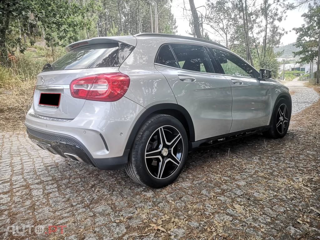 Mercedes-Benz GLA 180 CDI AMG Line — fotografia 5