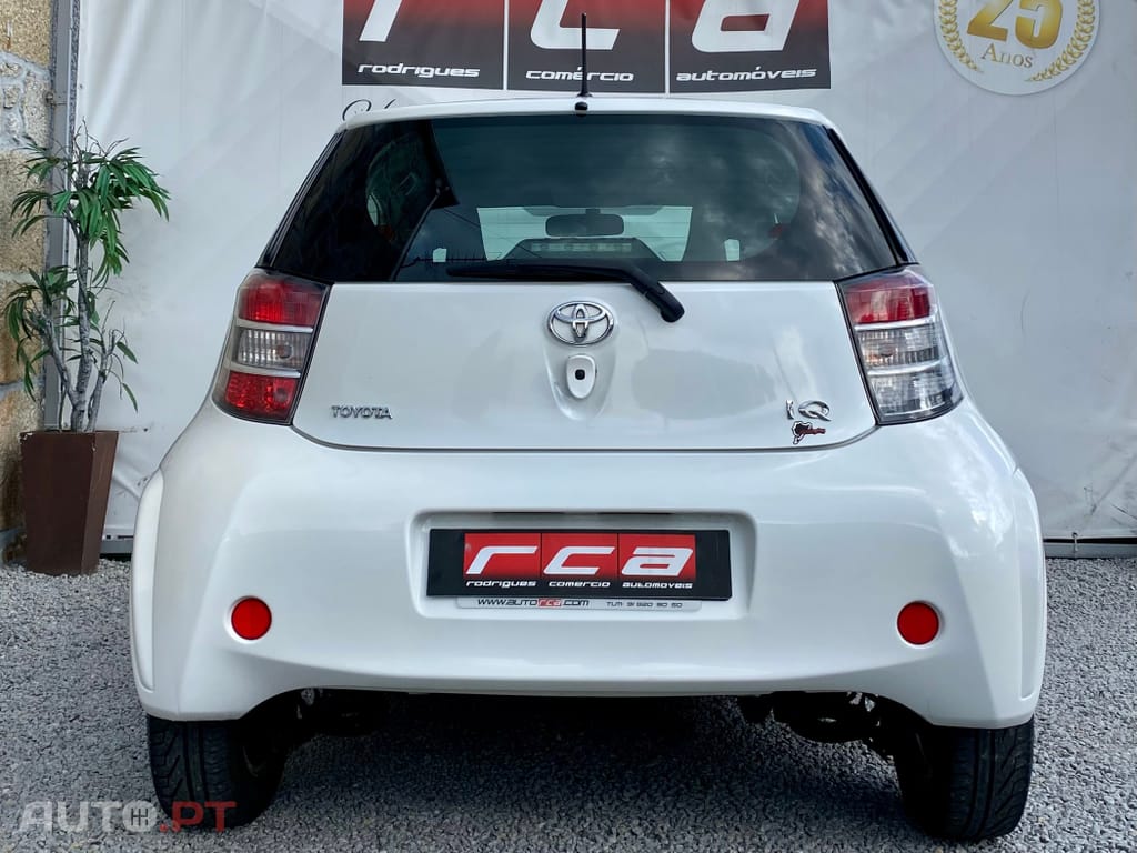 Toyota iQ 1.4 D-4D 2 NAVI+Bluetooth
