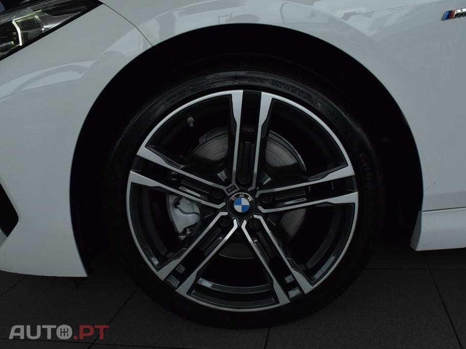 BMW 216 d Pack Desportivo M