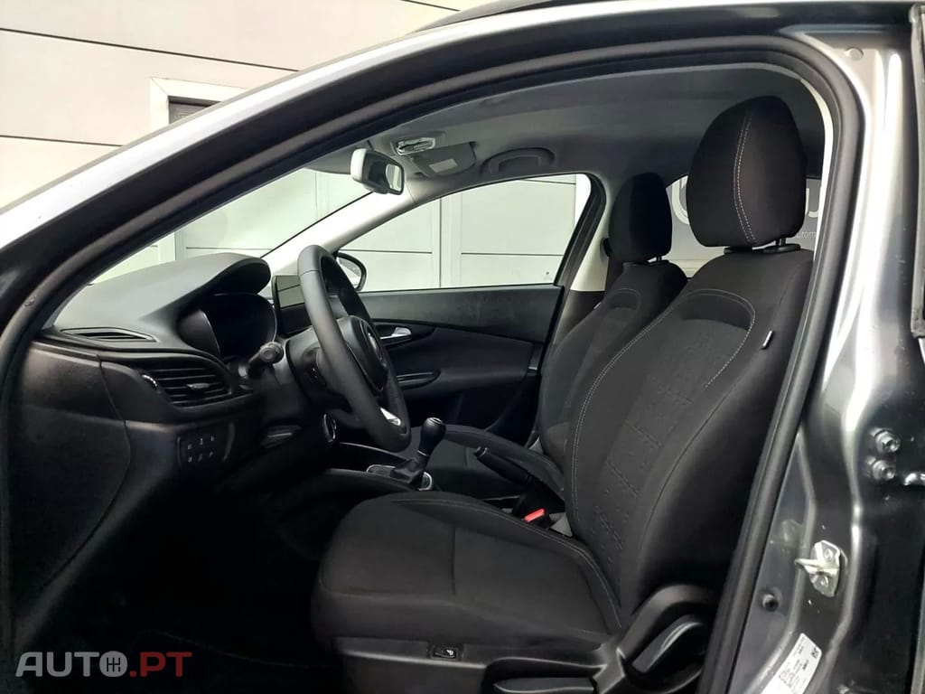 Fiat Tipo 1.0 GSE T3 Cross