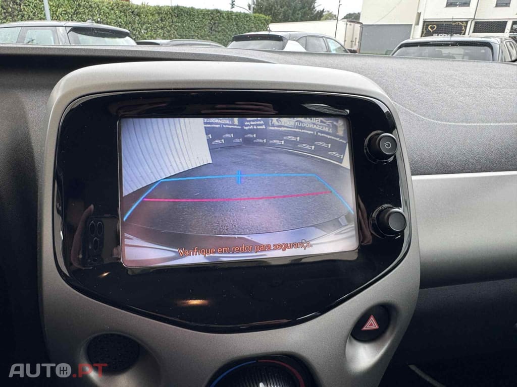 Toyota Aygo 1.0 X-Play Plus