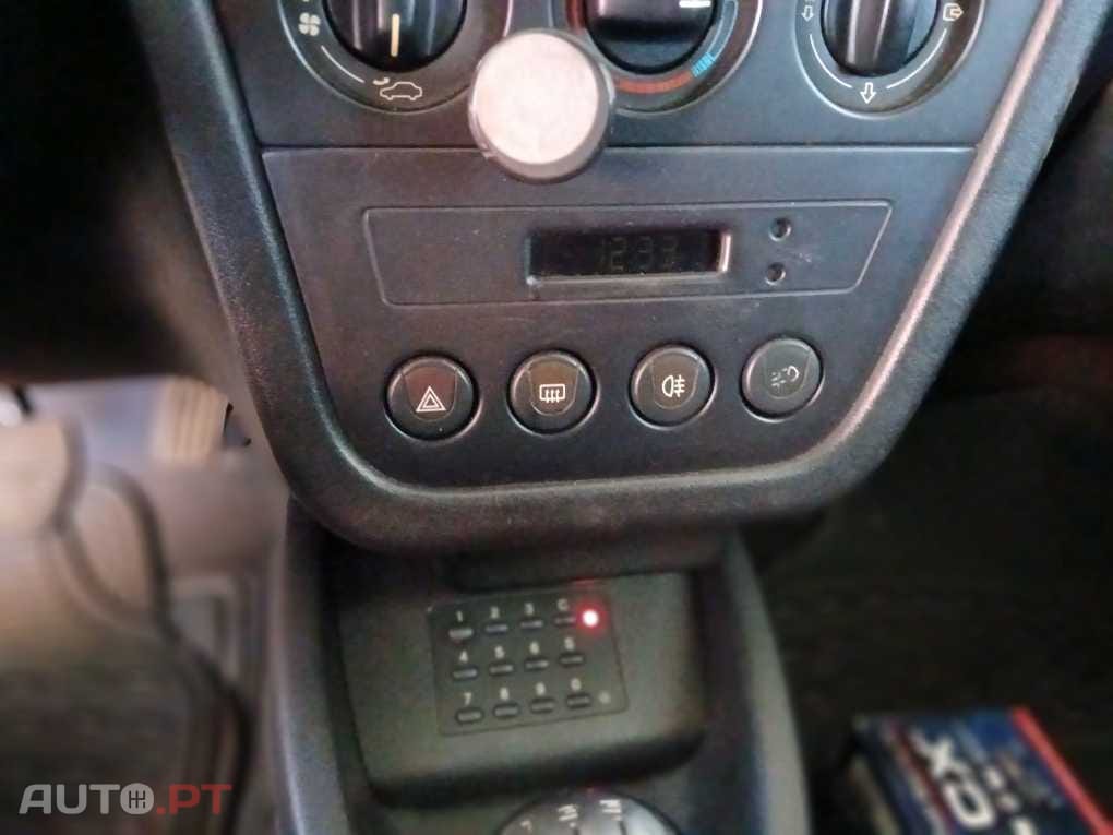 Peugeot 306 1.4 75 CV GRIFFE