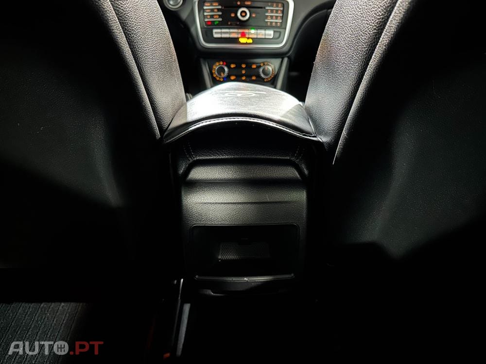 Mercedes-Benz CLA 200 d 4Matic 7G-DCT UrbanStyle Edition