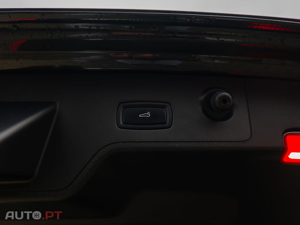 Porsche Panamera 4 E-Hybrid