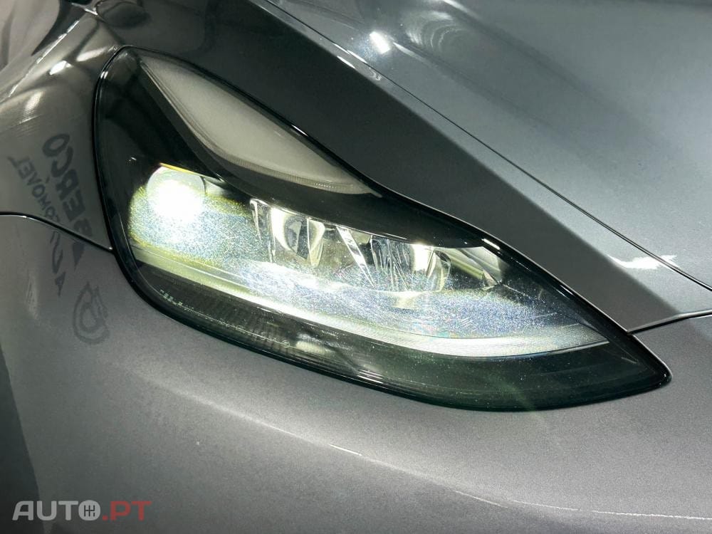 Tesla Model Y Performance Dual Motor AWD