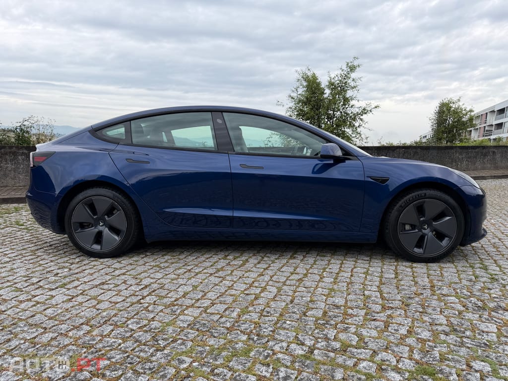 Tesla Model 3 Standard Range Plus RWD