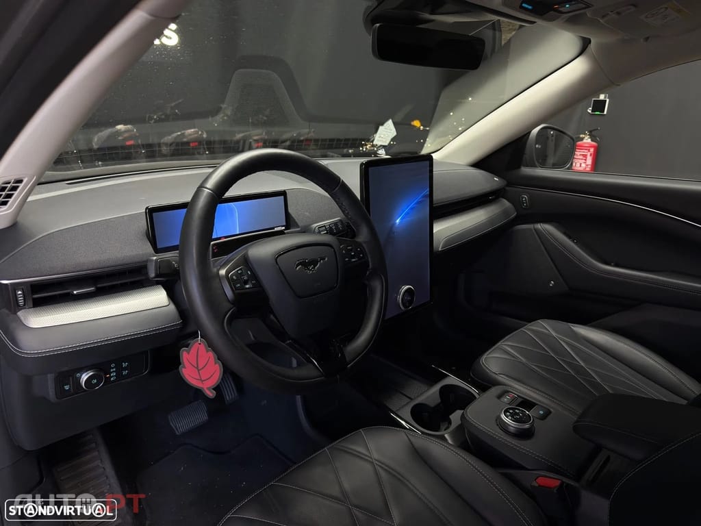 Ford Mustang Mach-E Standard