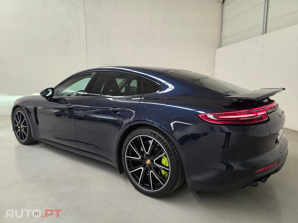 Porsche Panamera Turbo S e-hybrid Exclusive