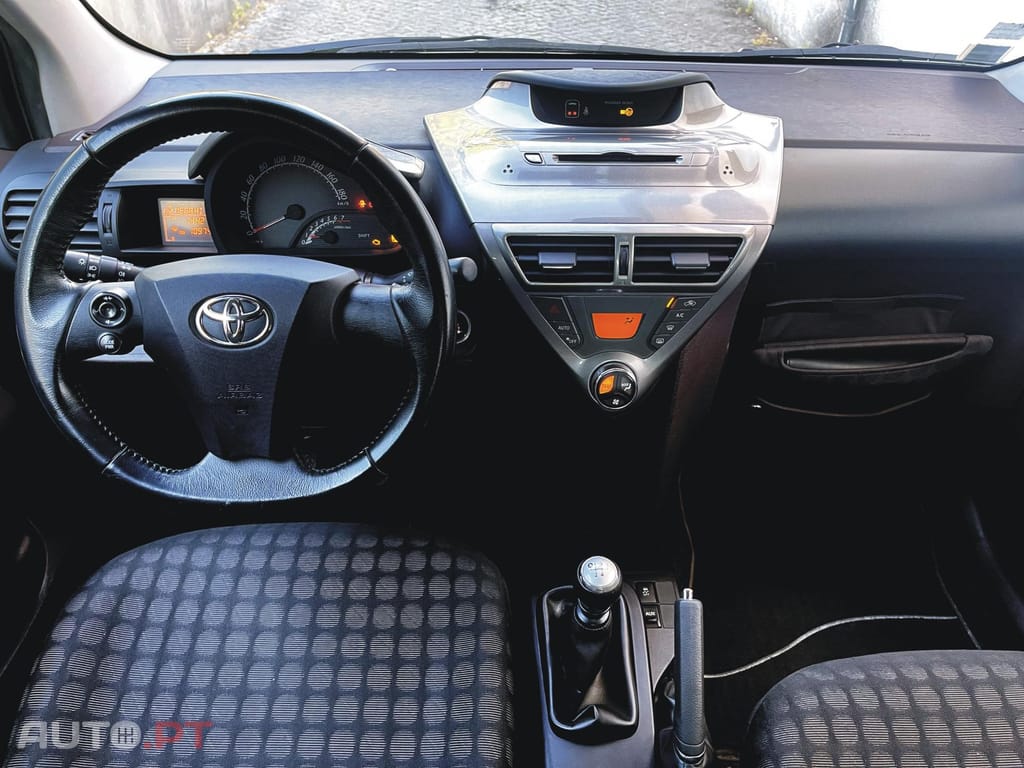 Toyota iQ IQ