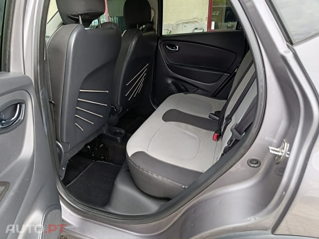 Renault Captur 1.5 DCI INTENS
