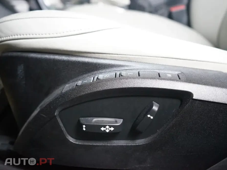 Volvo V40 1.6 D2 Summum