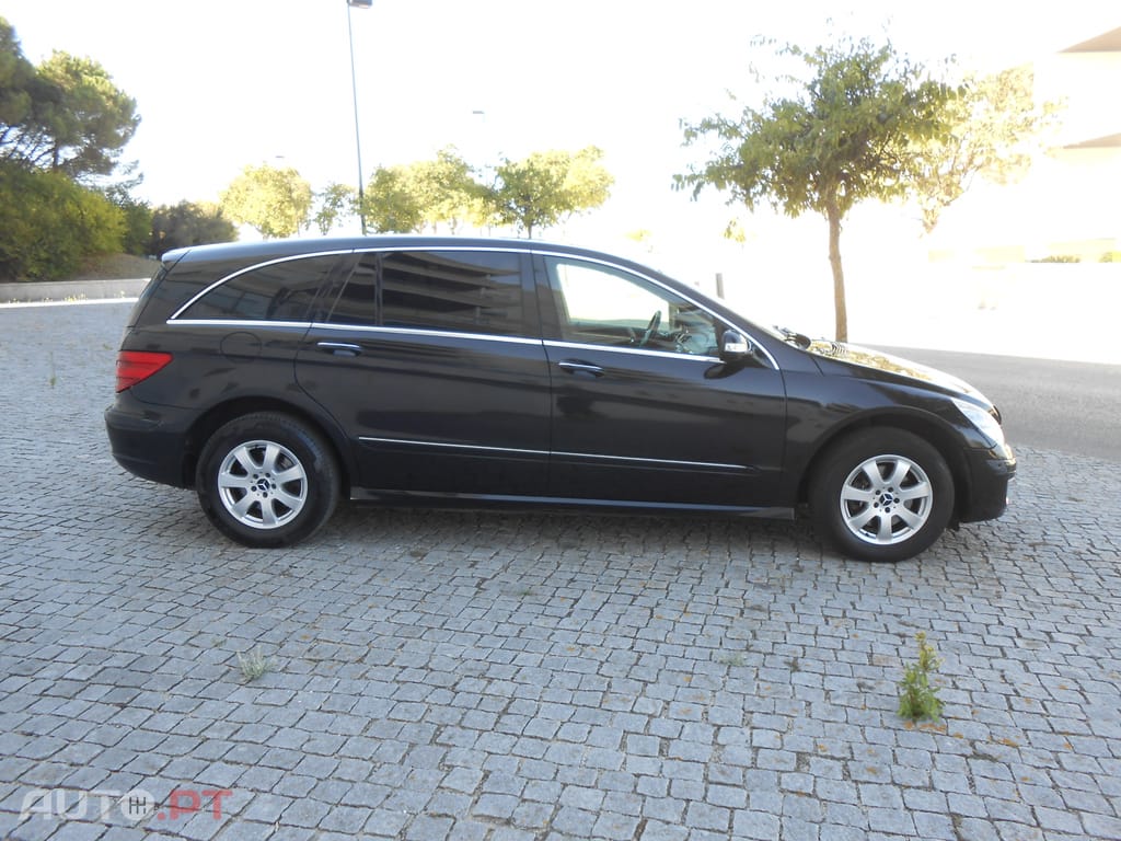 Mercedes-Benz R 320 4 MATIC