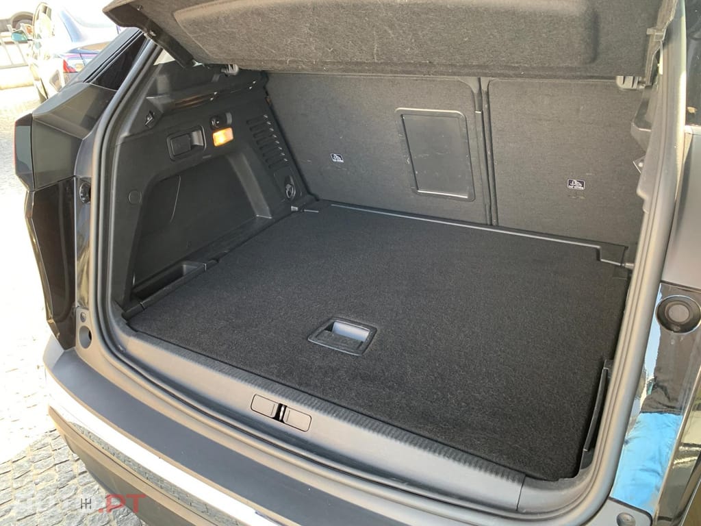 Peugeot 3008 1.5 BlueHDi Active