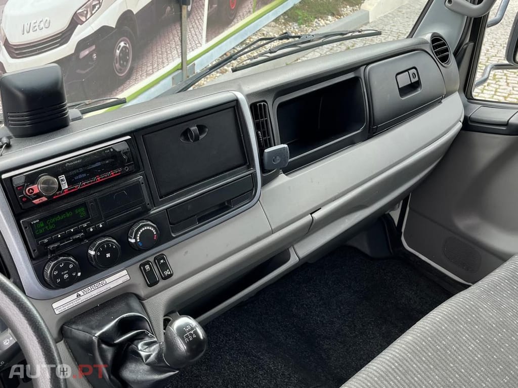 Mitsubishi Canter 7 C 18  TIPO TIR PLATAFORMA