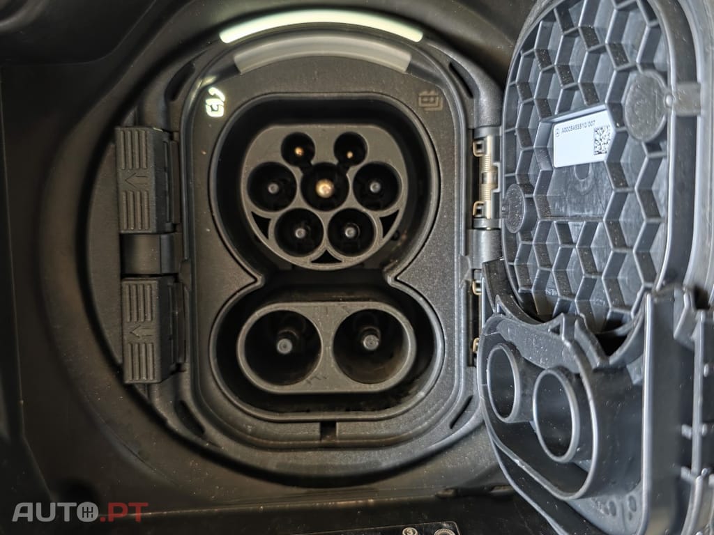 Mercedes-Benz EQA 250 AMG Line