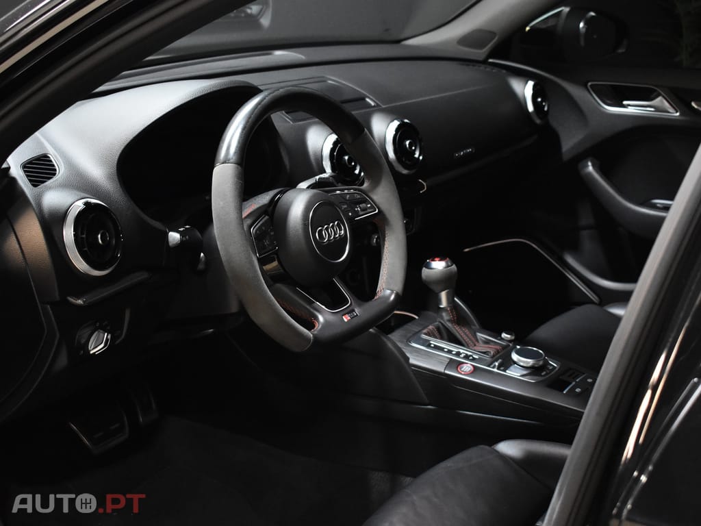 Audi RS3 Sportback 2.5 TFSI quattro S tronic