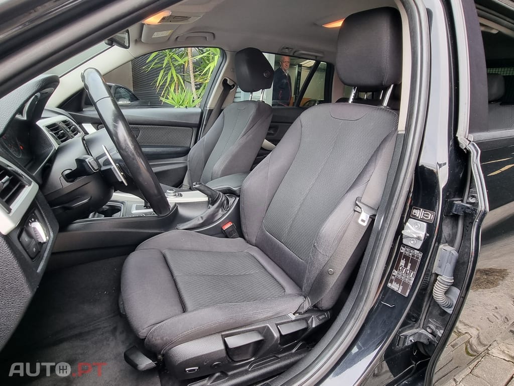 BMW 318 d Touring Auto