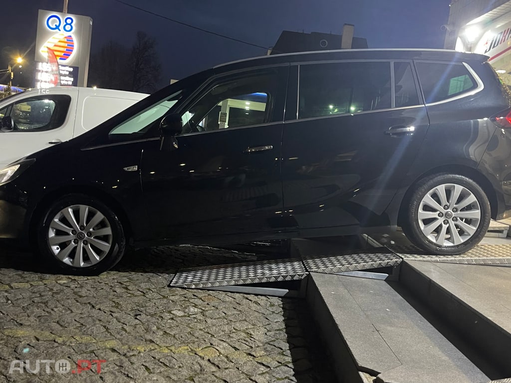 Opel Zafira Tourer 2.0 CDTI ecoFLEX S&S Innovation