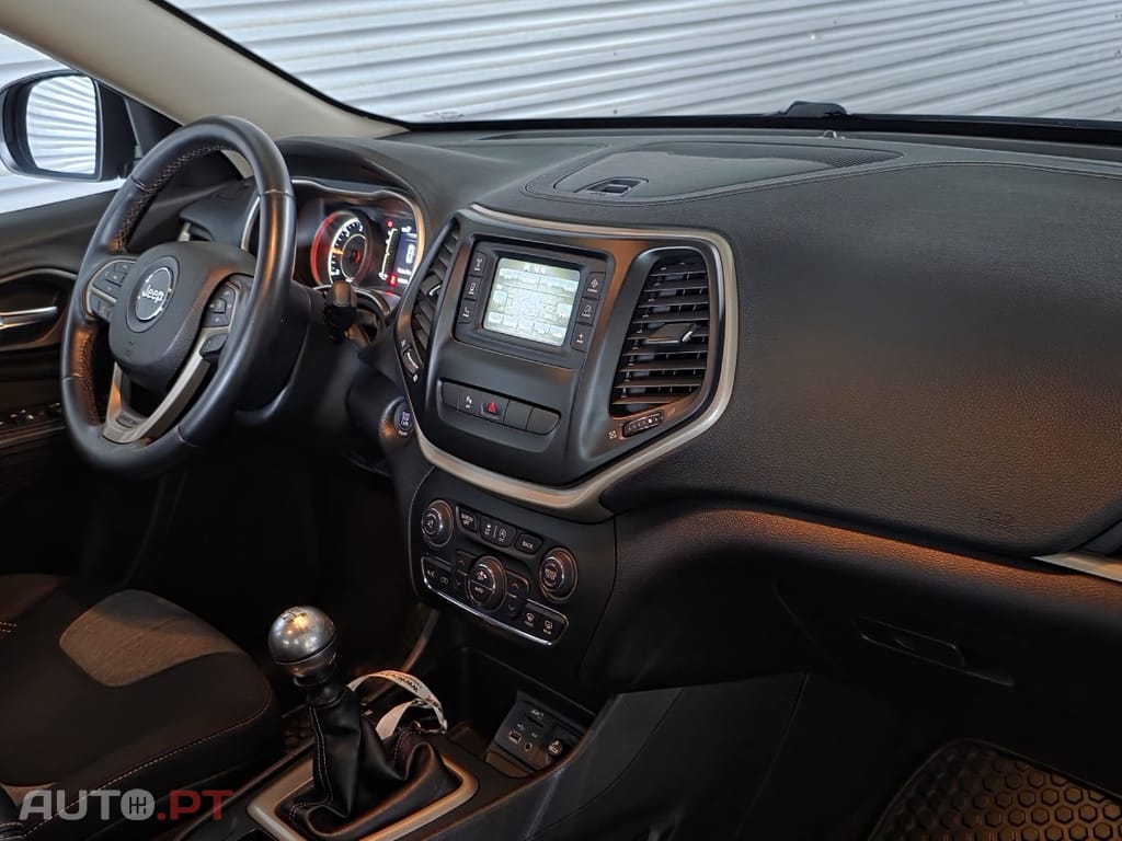 Jeep Cherokee 2.0 CRD Longitude