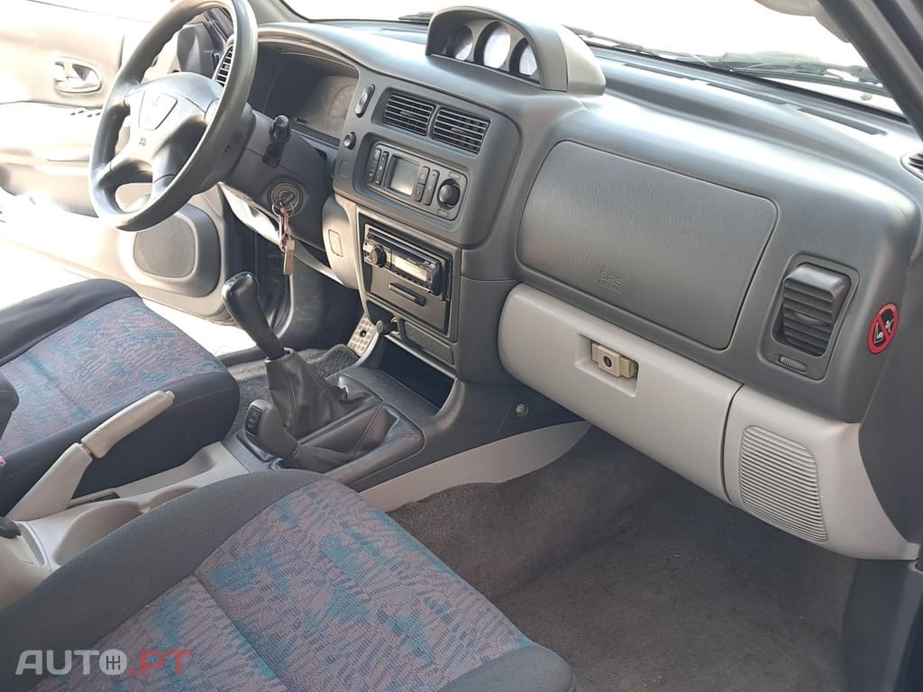 Mitsubishi Pajero Sport 2.5 TD GLS