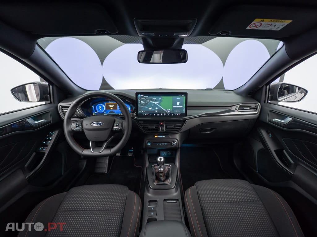 Ford Focus 1.0 EcoBoost MHEV ST-Line X