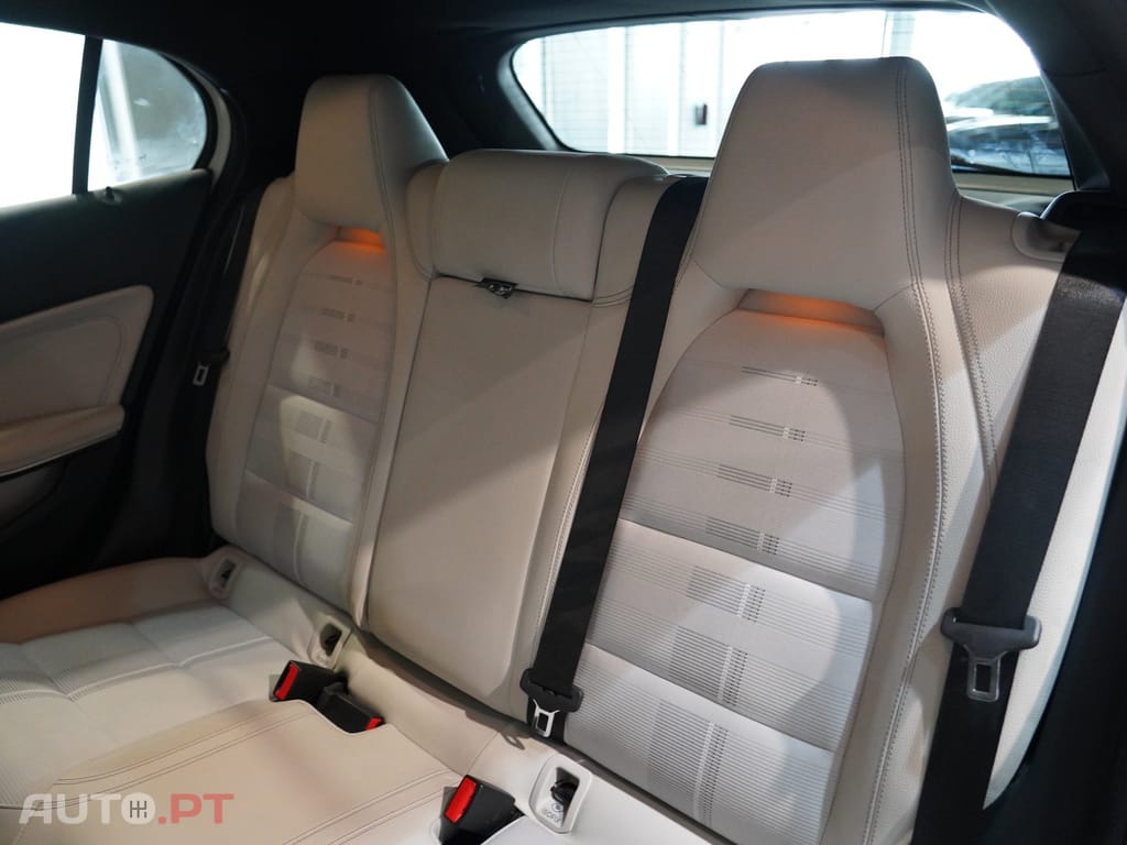 Mercedes-Benz GLA 180 CDi Urban