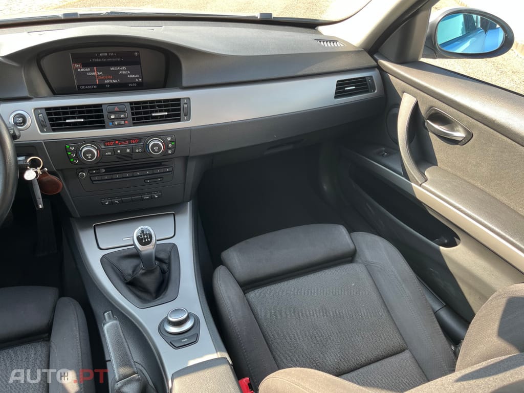 BMW 318 d Touring Navigation Sport