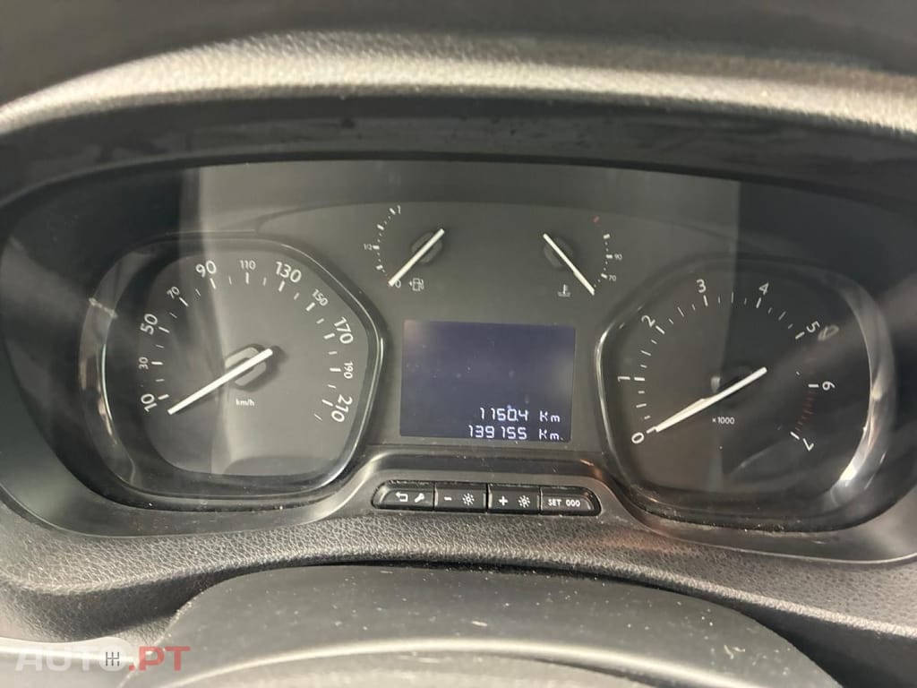 Peugeot Expert 2.0 BlueHDi Standard Ashpalt