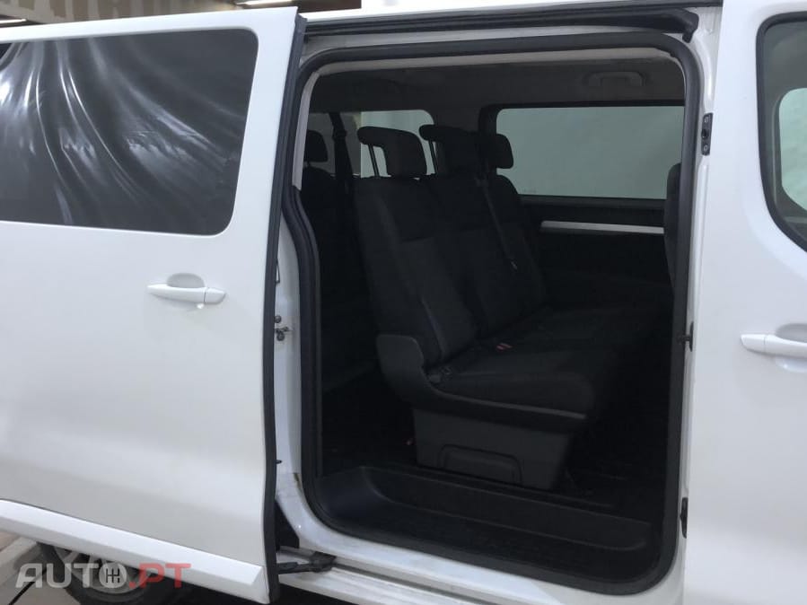 Peugeot Traveller 2.0 BlueHDi Business Long VIP EAT8