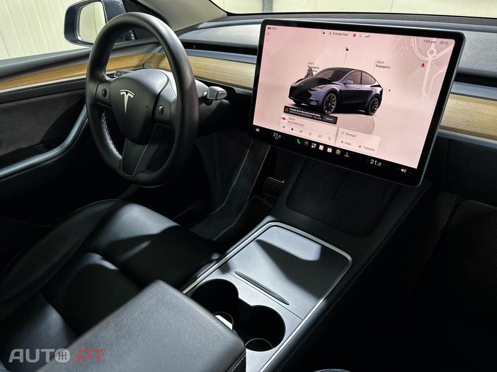 Tesla Model Y Long Range Dual Motor AWD