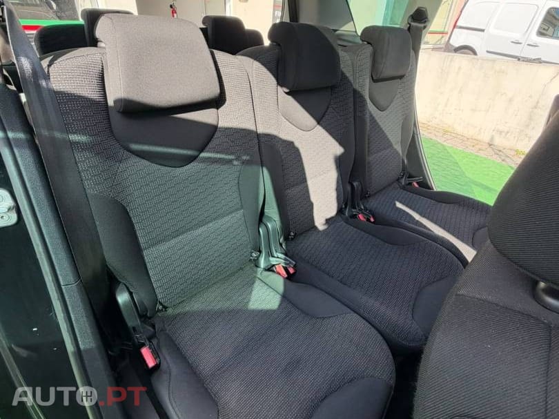 Peugeot 308 SW 1.6 HDi Executive CVM6