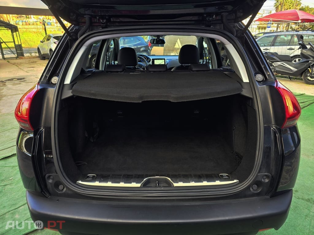 Peugeot 2008 1.6 BlueHDi Allure