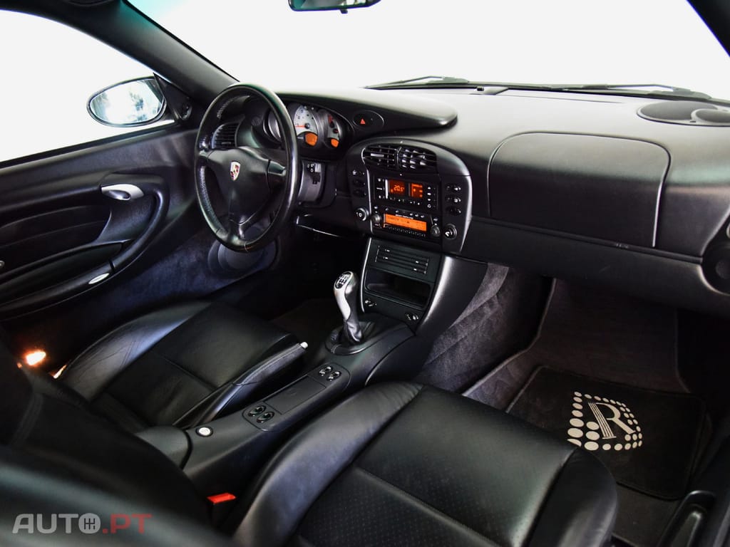 Porsche 996 CARRERA COUPE