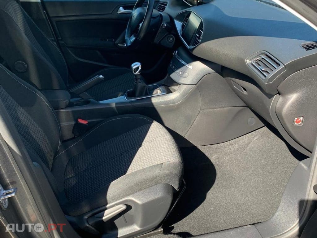 Peugeot 308 SW 1.5 BlueHDi Business Line