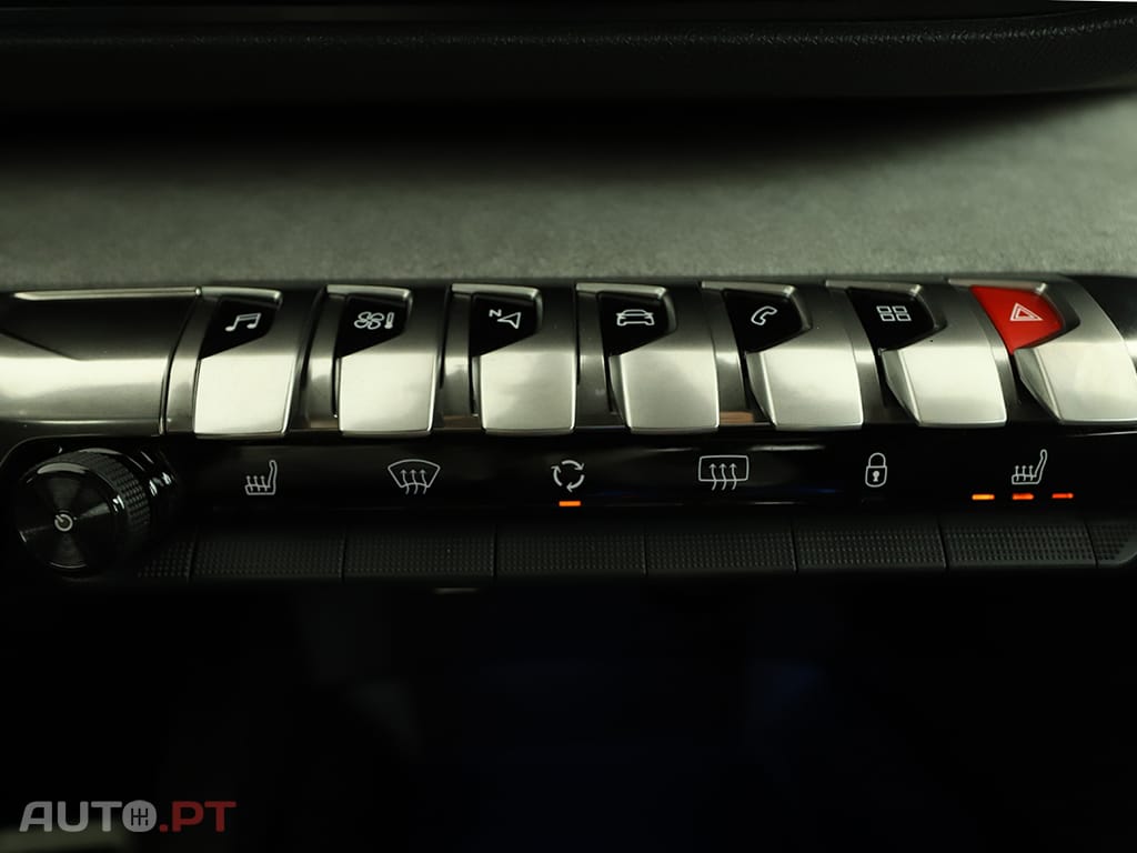 Peugeot 3008 3008 1.2 PureTech GT EAT8