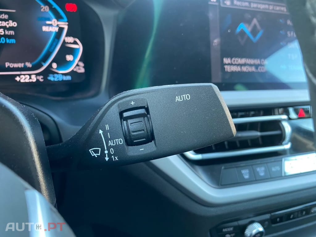 BMW 330 e Line Sport Auto