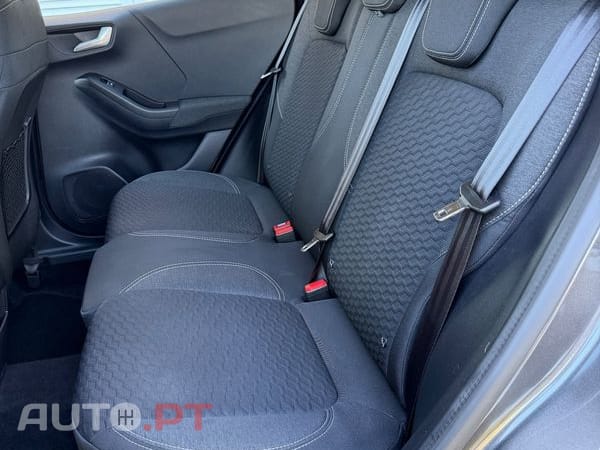Ford Puma 1.0 EcoBoost MHEV Titanium