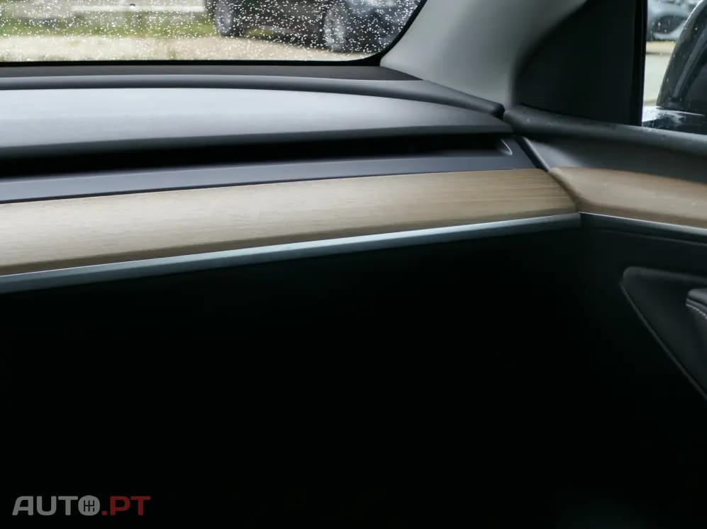 Tesla Model Y Long Range Tração Integral